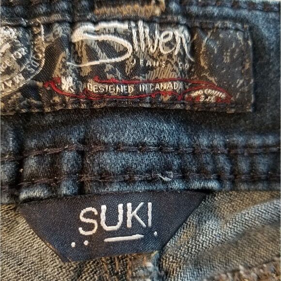 Silver Suki Mid-rise Slim Boot Jeans - Picture 5 of 8